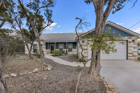 2298 Fuller Dr, Canyon Lake, TX 78133