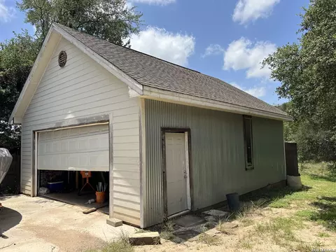 1589 Lonesome, Canyon Lake, TX 78133
