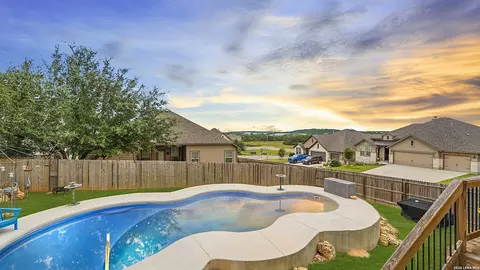 Exterior - 525 Concerto Ct, Spring Branch, TX 78070 photo 9 of 10