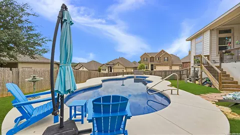 Exterior - 525 Concerto Ct, Spring Branch, TX 78070 photo 7 of 10