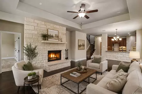 112 Dover Downs, Boerne, TX 78006