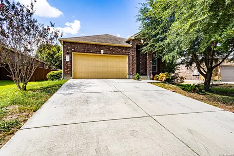 1128 Pelican, New Braunfels, TX 78130