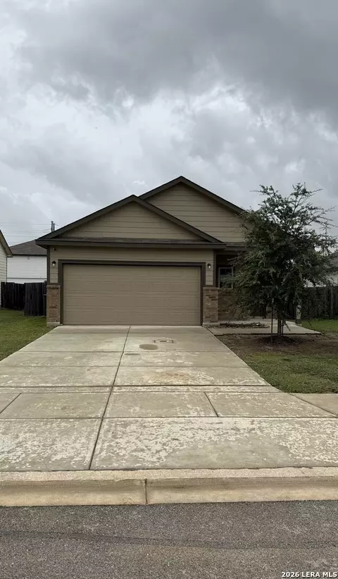 2417 Marty Way, Seguin, TX 78155