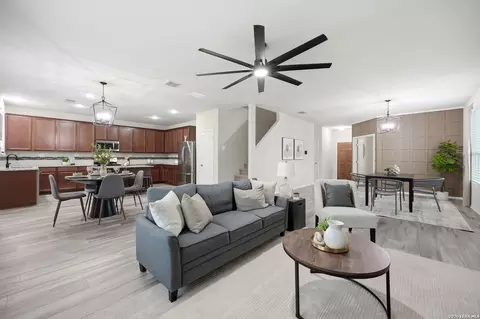 456 Nova Zembla, New Braunfels, TX 78130