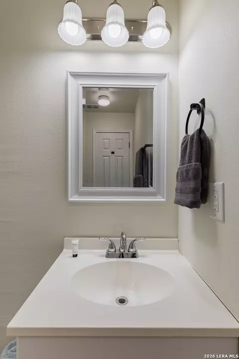 Bath - 391 Riverside UNIT 23, Eagle Pass, TX 78852 photo 2 of 6