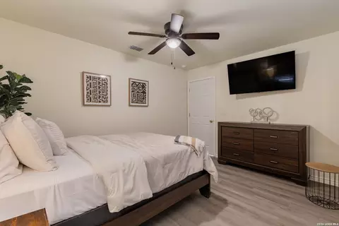 Bedroom - 391 Riverside UNIT 23, Eagle Pass, TX 78852 photo 3 of 4