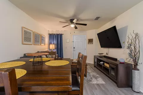 Dining - 391 Riverside UNIT 23, Eagle Pass, TX 78852 photo 1 of 1