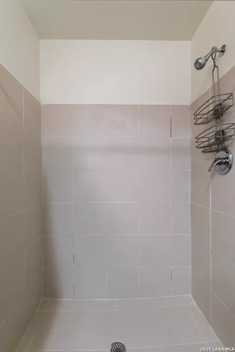 Bath - 391 Riverside UNIT 23, Eagle Pass, TX 78852 photo 6 of 6