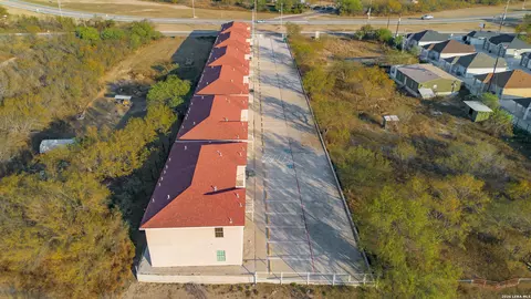 View/Area - 391 Riverside UNIT 23, Eagle Pass, TX 78852 photo 3 of 3
