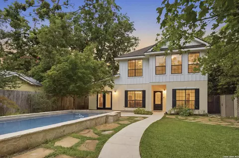 404 Ogrady St, Boerne, TX 78006