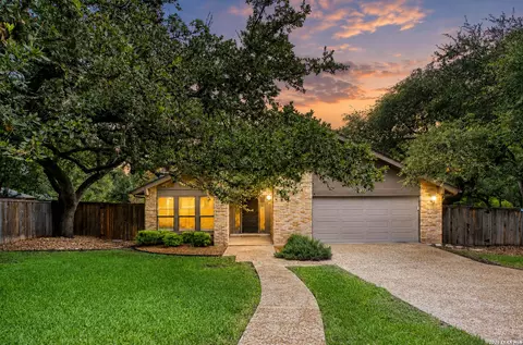 13207 N Hunters Cir, San Antonio, TX 78230