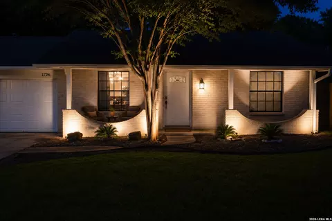1726 Talcott, San Antonio, TX 78232