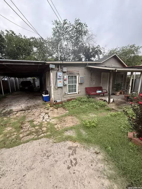 1814 Hidalgo, San Antonio, TX 78207