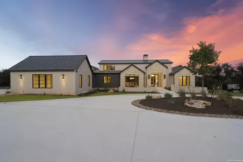 Exterior - 258 Mitchell Dr, Spring Branch, TX 78070 photo 4 of 9