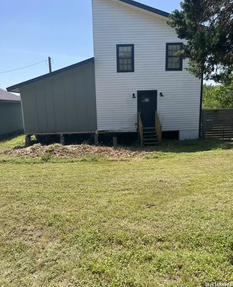 1761 Quail Hill Dr, Spring Branch, TX 78070