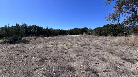631 Whartons Dock Rd, Bandera, TX 78003