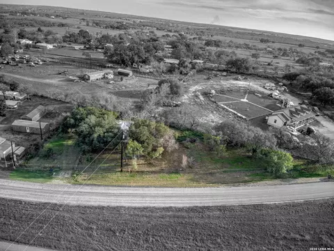 View/Area - 17770 Interstate 35 S, Lytle, TX 78052 photo 4 of 12