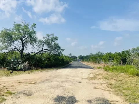 Other - 141 County Road 779, Devine, TX 78016 photo 6 of 6