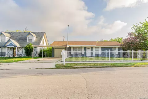 7823 Bronco, San Antonio, TX 78227