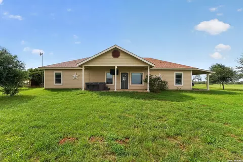 2217 County Road 412, Stockdale, TX 78160