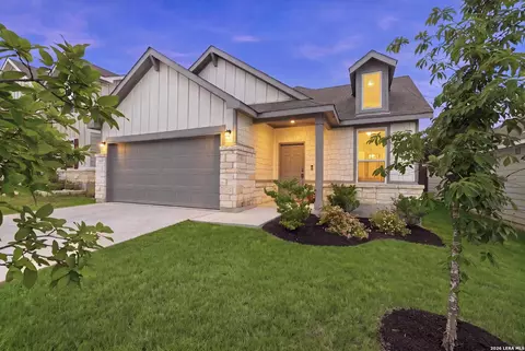 7906 Ponderosa Pne, Boerne, TX 78015
