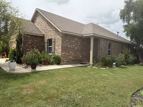 9043 Indigo Lk, San Antonio, TX 78245