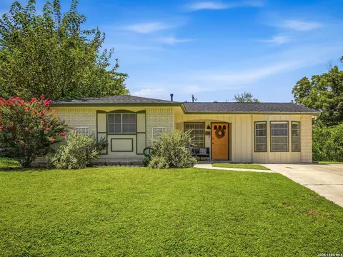 774 Clearview Dr, San Antonio, TX 78228