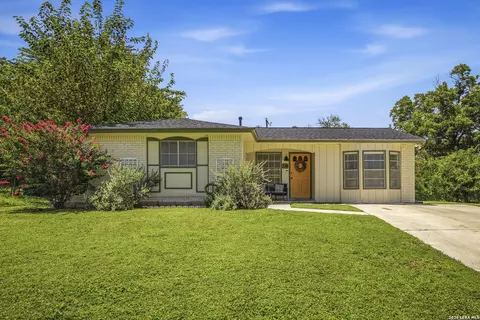 774 Clearview Dr, San Antonio, TX 78228