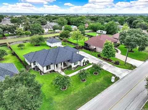 1742 Old Marion Rd, New Braunfels, TX 78130