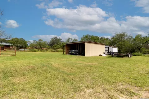 Other - 235 County Road 7712, Devine, TX 78016 photo 2 of 16