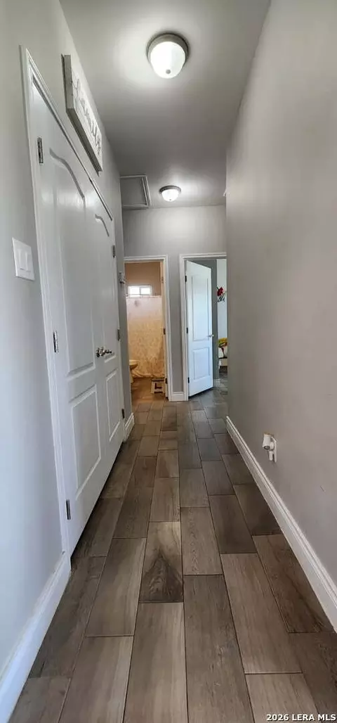 1825 Tron Ln, Eagle Pass, TX 78852 photo 3
