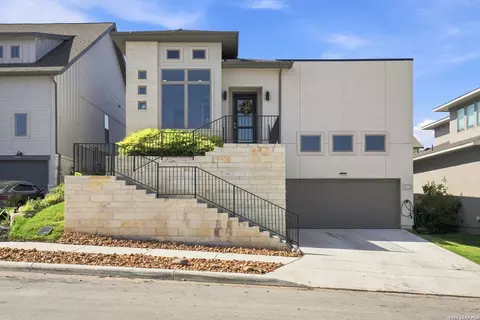 311 Navarro, Boerne, TX 78006