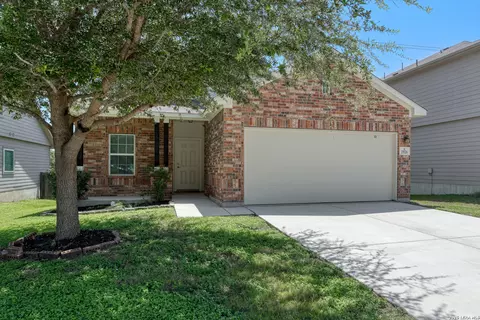 1926 Laurel Pathway, San Antonio, TX 78245