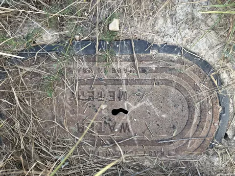 862 Wagon Wheel Rd, Eagle Pass, TX 78852 photo 3