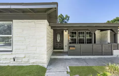 454 Storeywood Dr, San Antonio, TX 78213