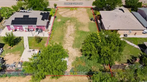 2825 Frances Gates Loop, Eagle Pass, TX 78852 photo 2