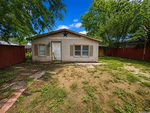 443 N San Ignacio Ave, San Antonio, TX 78228