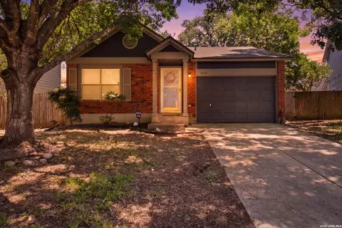 13014 Cavern Park Dr, San Antonio, TX 78249