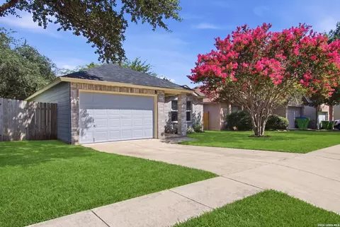 7918 Winterstone Dr, San Antonio, TX 78254