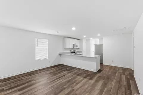 Living - 1221 Punta Mita St, Converse, TX 78109 photo 2 of 3