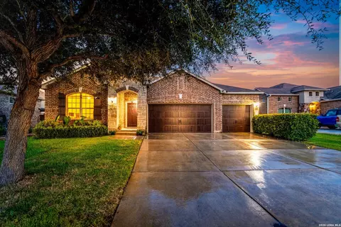 1923 Blue Goose, New Braunfels, TX 78130