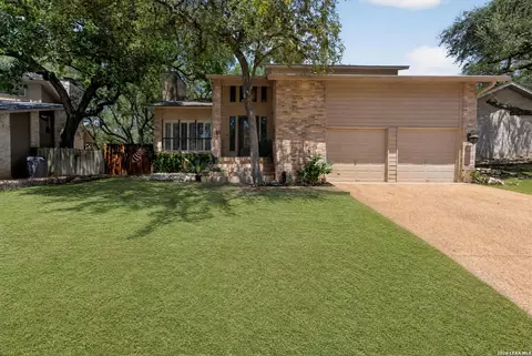 1911 Woodseer St, San Antonio, TX 78248