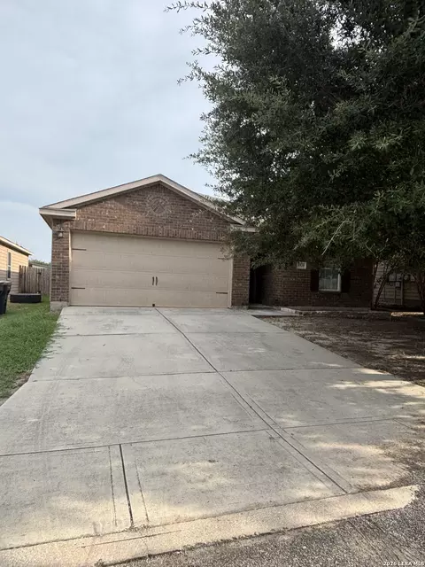 6526 Luckey Sq, San Antonio, TX 78252