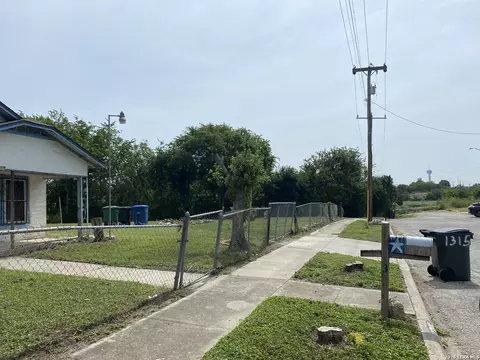 1315 Monterey St, San Antonio, TX 78207