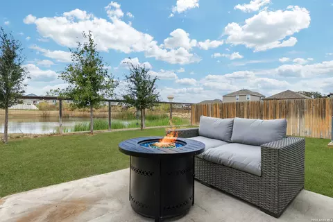 13225 Hagerd Loop, Saint Hedwig, TX 78152