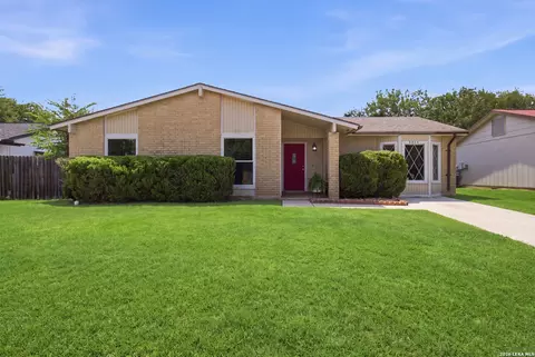 5943 Cliff Valley Dr, San Antonio, TX 78250