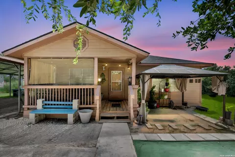 1520 Old Pleasanton Rd, San Antonio, TX 78264