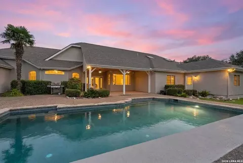 5 Remington Cir, San Antonio, TX 78258