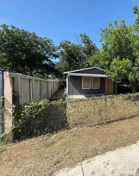 5911 W Cesar E Chavez, San Antonio, TX 78237