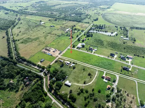 114 County Road 684, Lytle, TX 78052 photo 3